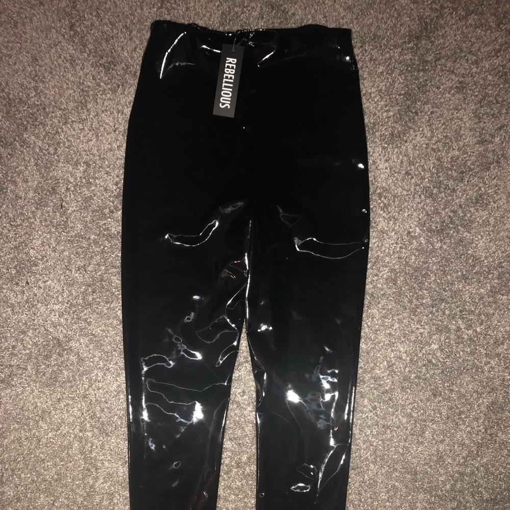 Black shiny vinyl PU leggings